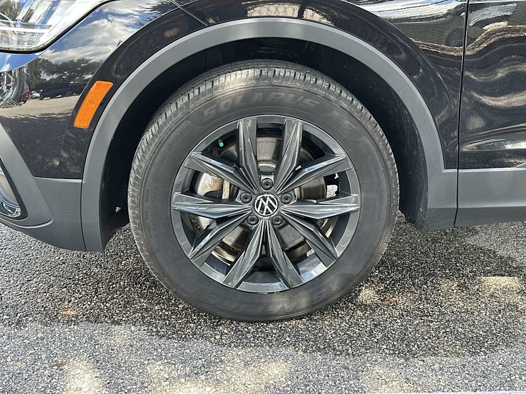 Thumbnail: 2024 Volkswagen Tiguan - 8