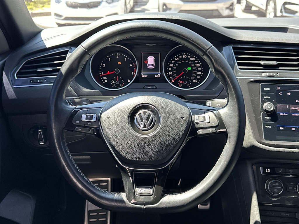 Thumbnail: 2021 Volkswagen Tiguan - 10