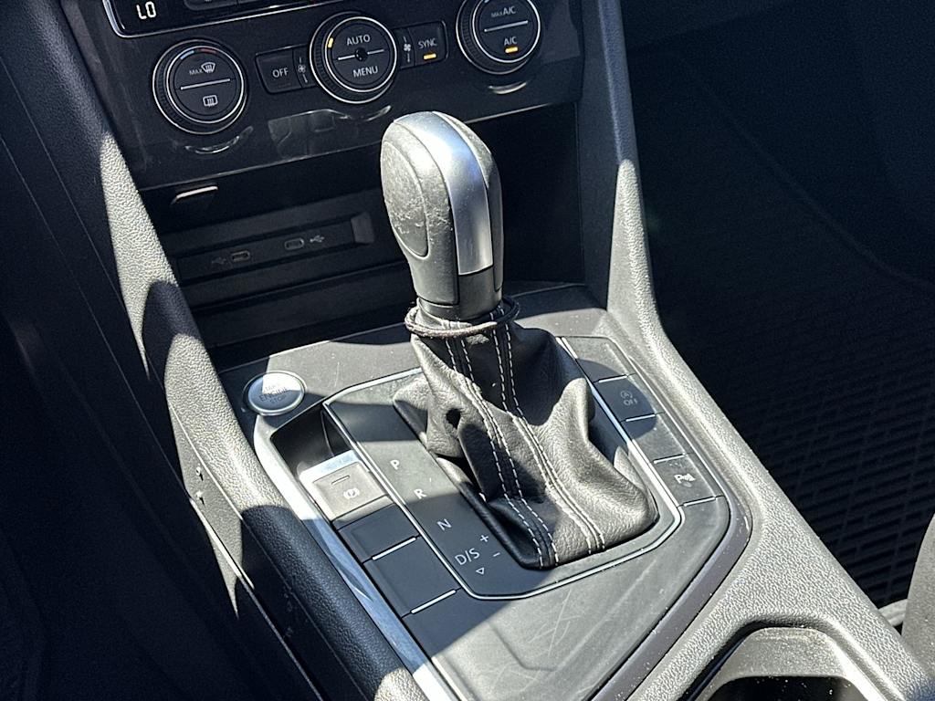 Thumbnail: 2021 Volkswagen Tiguan - 14