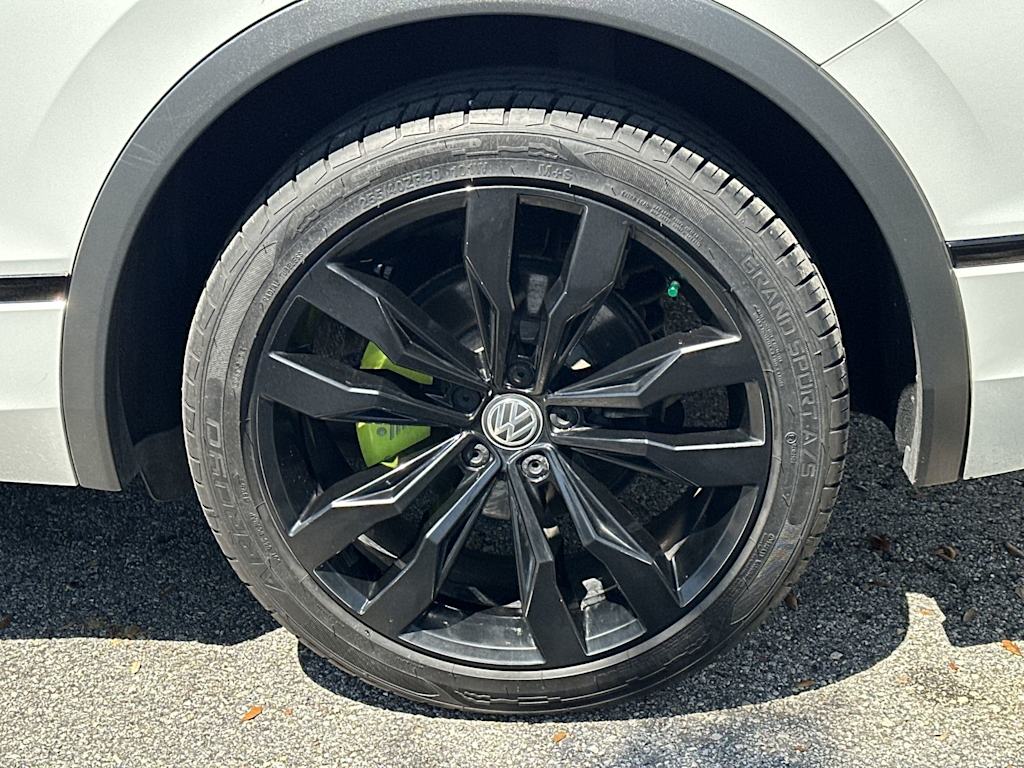 Thumbnail: 2021 Volkswagen Tiguan - 8