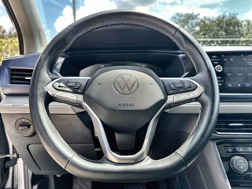 Thumbnail: 2024 Volkswagen Taos - 9
