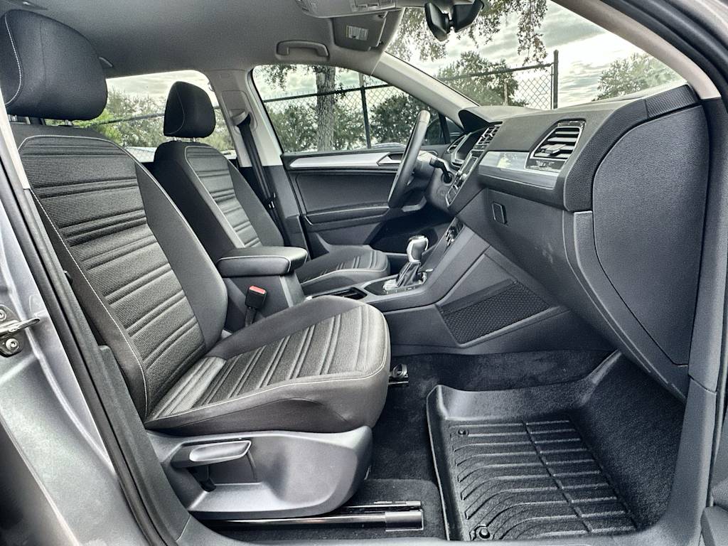 Thumbnail: 2024 Volkswagen Tiguan - 20