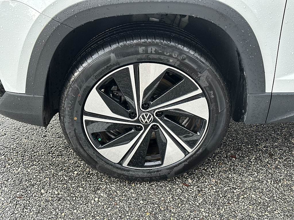 Thumbnail: 2024 Volkswagen Taos - 7