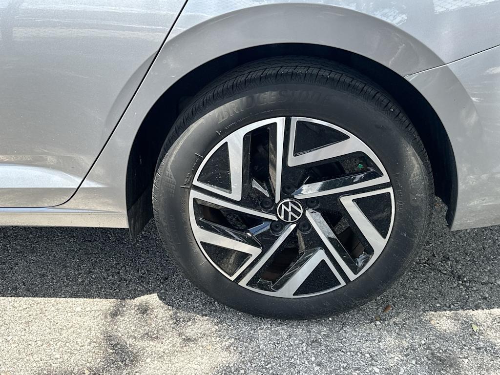 Thumbnail: 2022 Volkswagen Jetta - 7