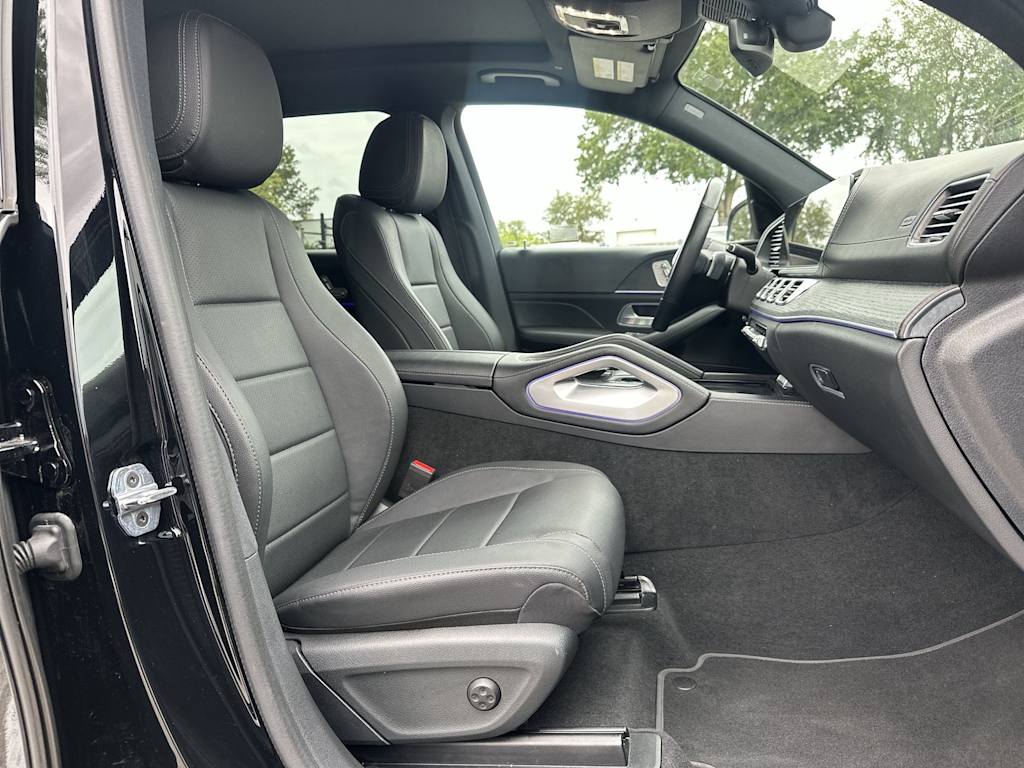 Thumbnail: 2025 Mercedes-Benz GLS - 21