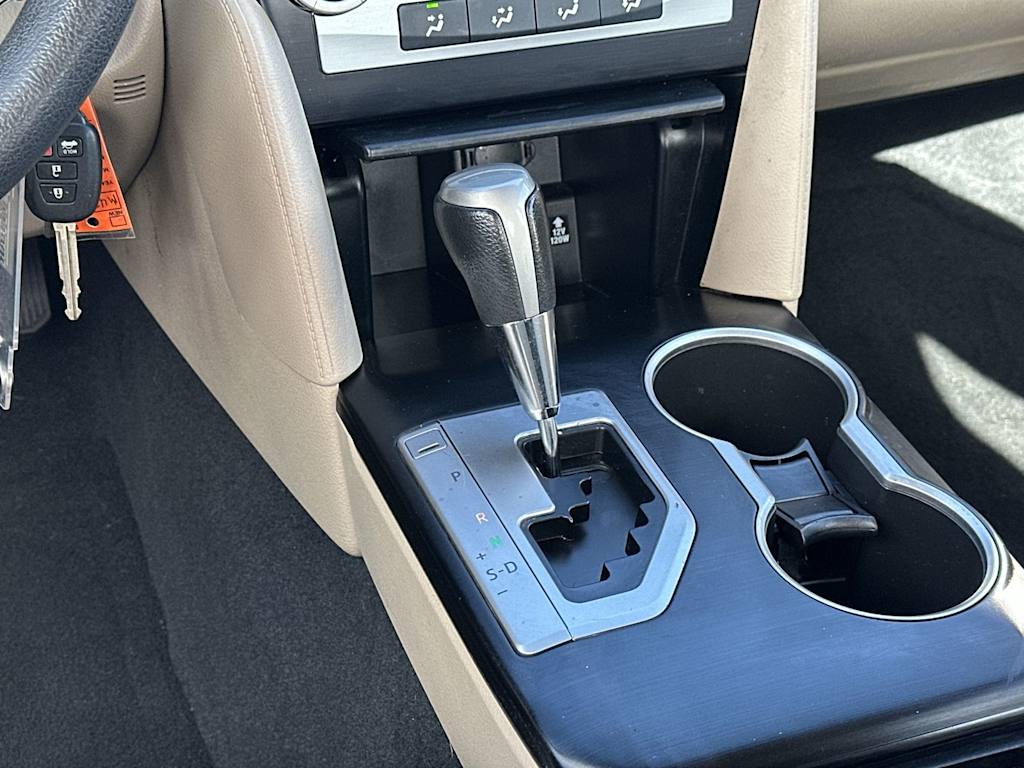 Thumbnail: 2014 Toyota Camry - 12