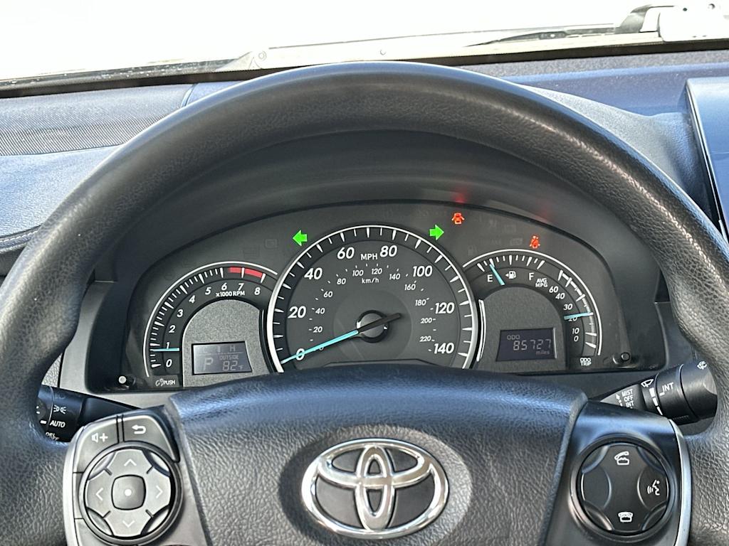 Thumbnail: 2014 Toyota Camry - 13