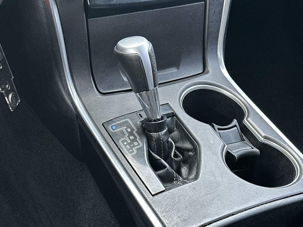 Thumbnail: 2016 Toyota Camry - 14