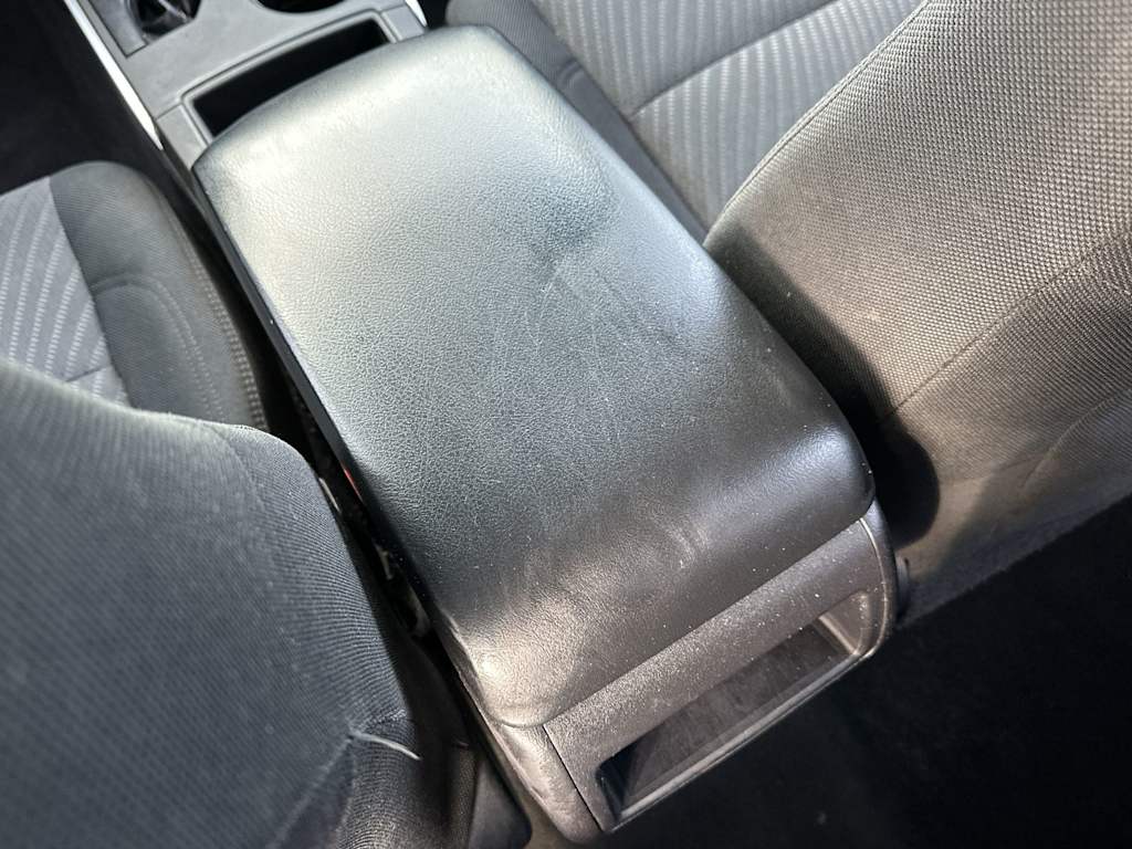 Thumbnail: 2016 Toyota Camry - 17