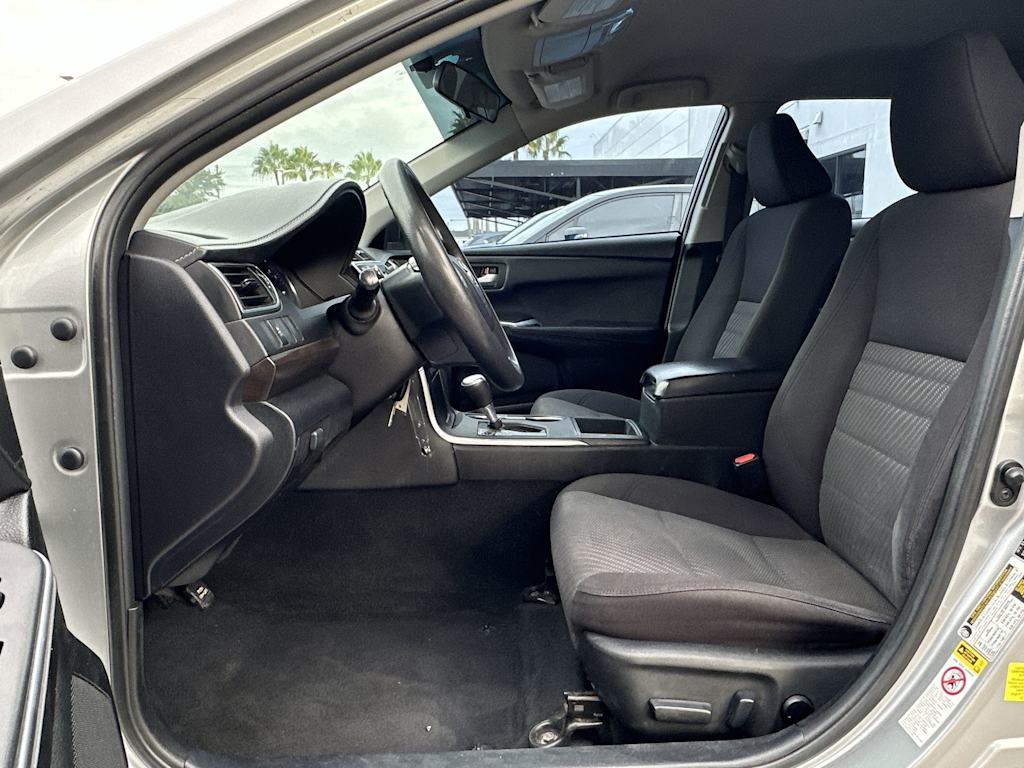 Thumbnail: 2016 Toyota Camry - 11