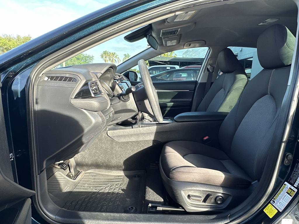 Thumbnail: 2020 Toyota Camry - 11