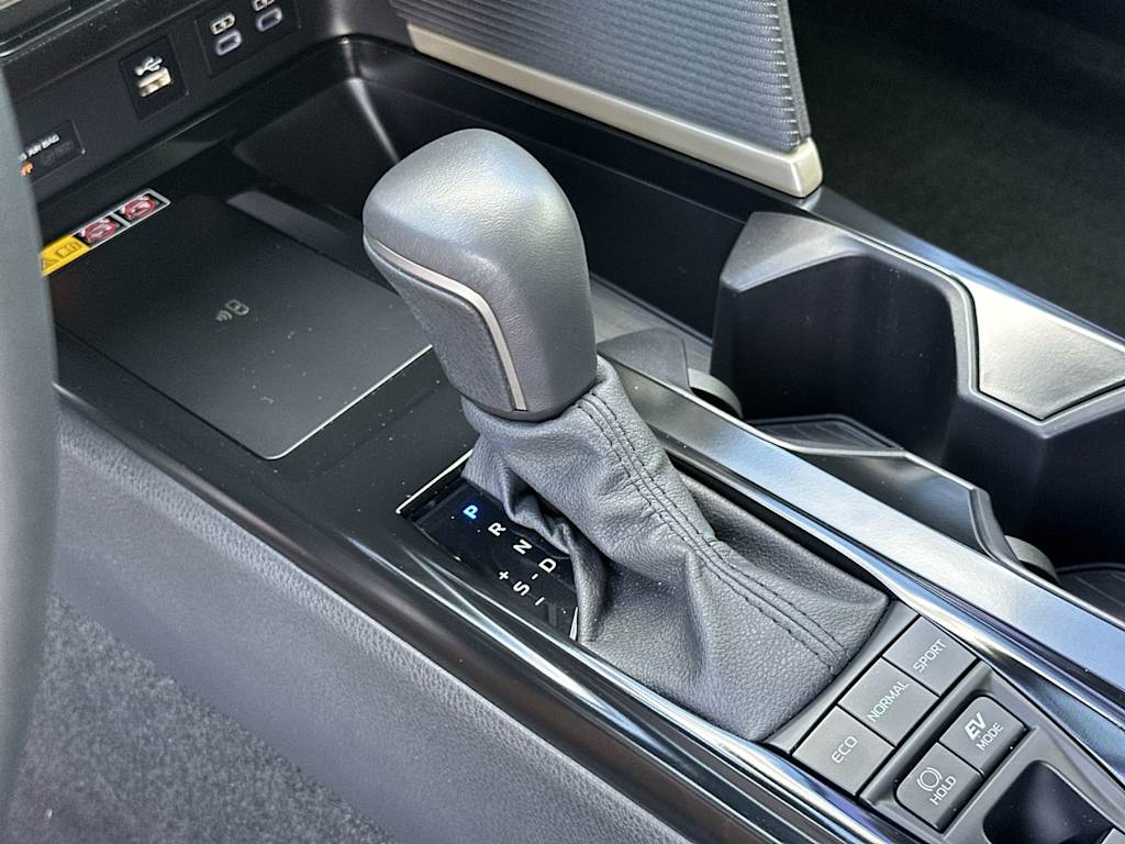 Thumbnail: 2025 Toyota Camry - 14