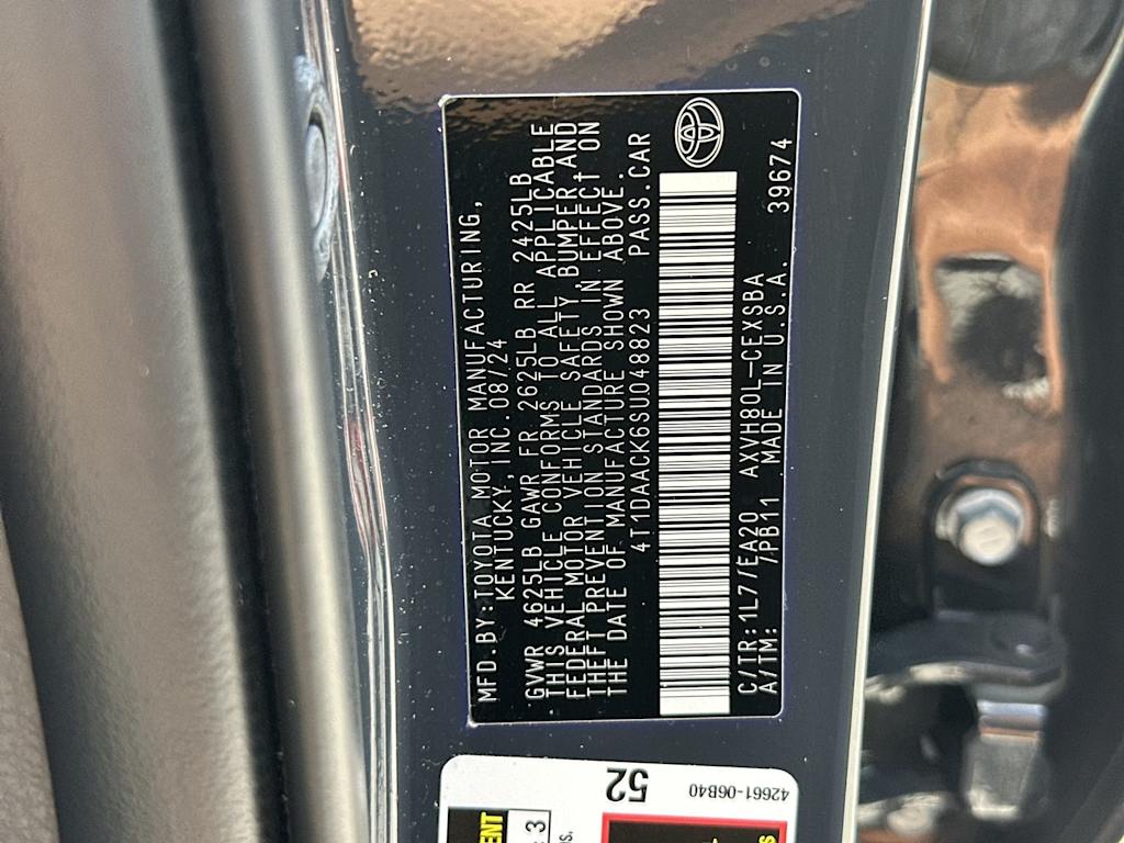 Thumbnail: 2025 Toyota Camry - 17