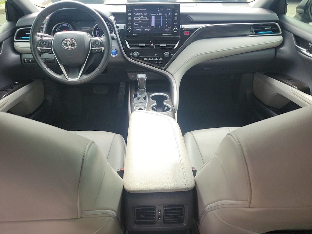 2021 Toyota Camry XLE 2