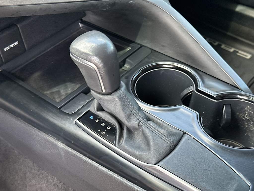 Thumbnail: 2020 Toyota Camry - 14