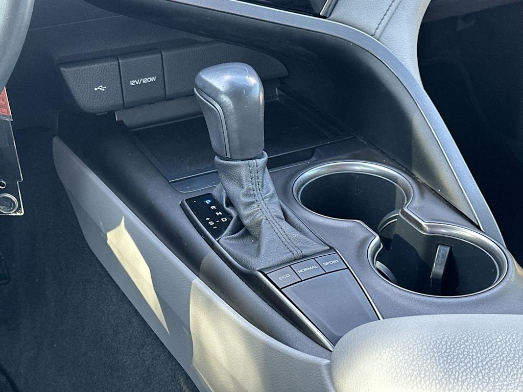 Thumbnail: 2023 Toyota Camry - 14