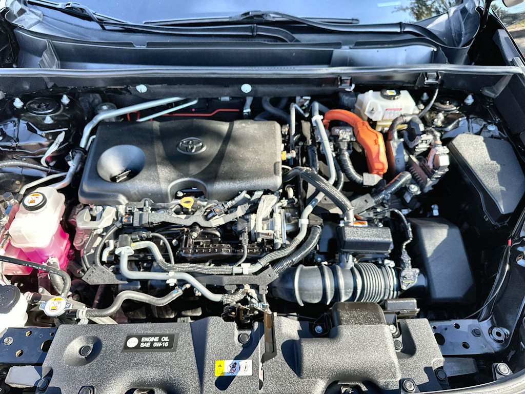 Thumbnail: 2021 Toyota RAV4 - 9