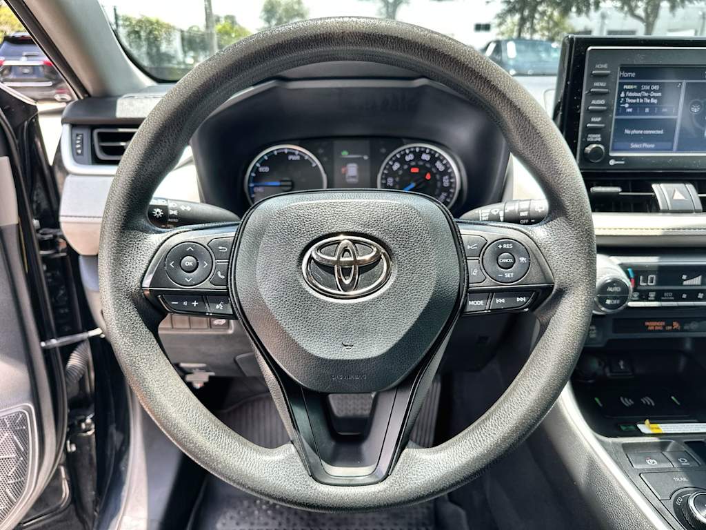 Thumbnail: 2022 Toyota RAV4 - 9