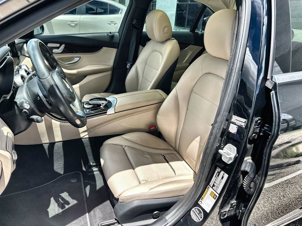 Thumbnail: 2015 Mercedes-Benz C-Class - 11