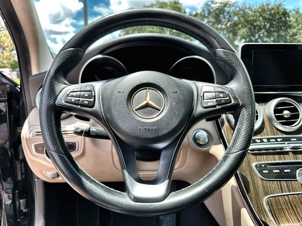 Thumbnail: 2015 Mercedes-Benz C-Class - 9