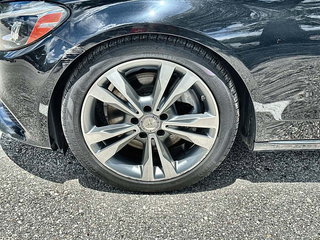 Thumbnail: 2015 Mercedes-Benz C-Class - 8
