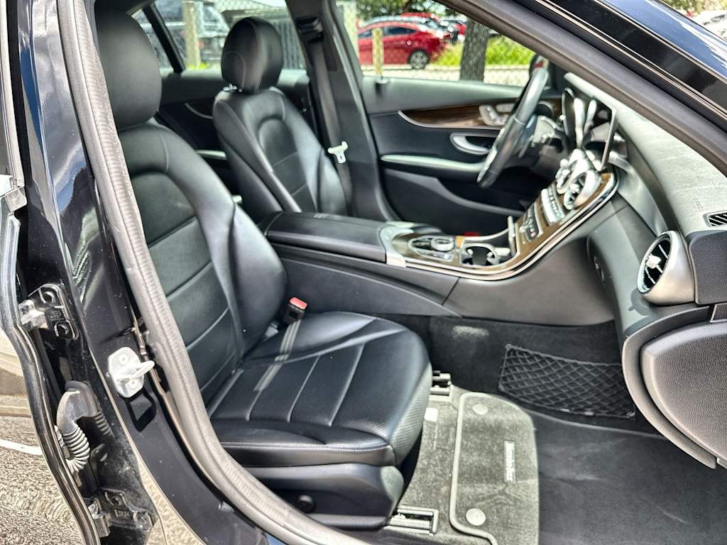 Thumbnail: 2019 Mercedes-Benz C-Class - 18