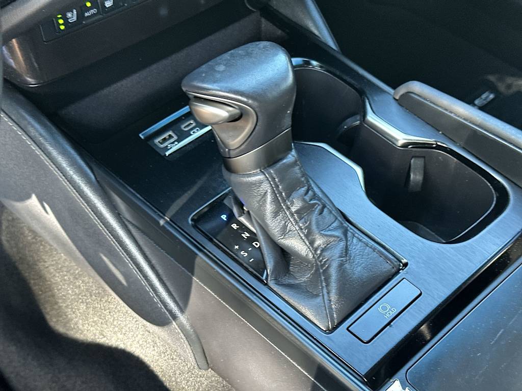 Thumbnail: 2023 Lexus ES - 14