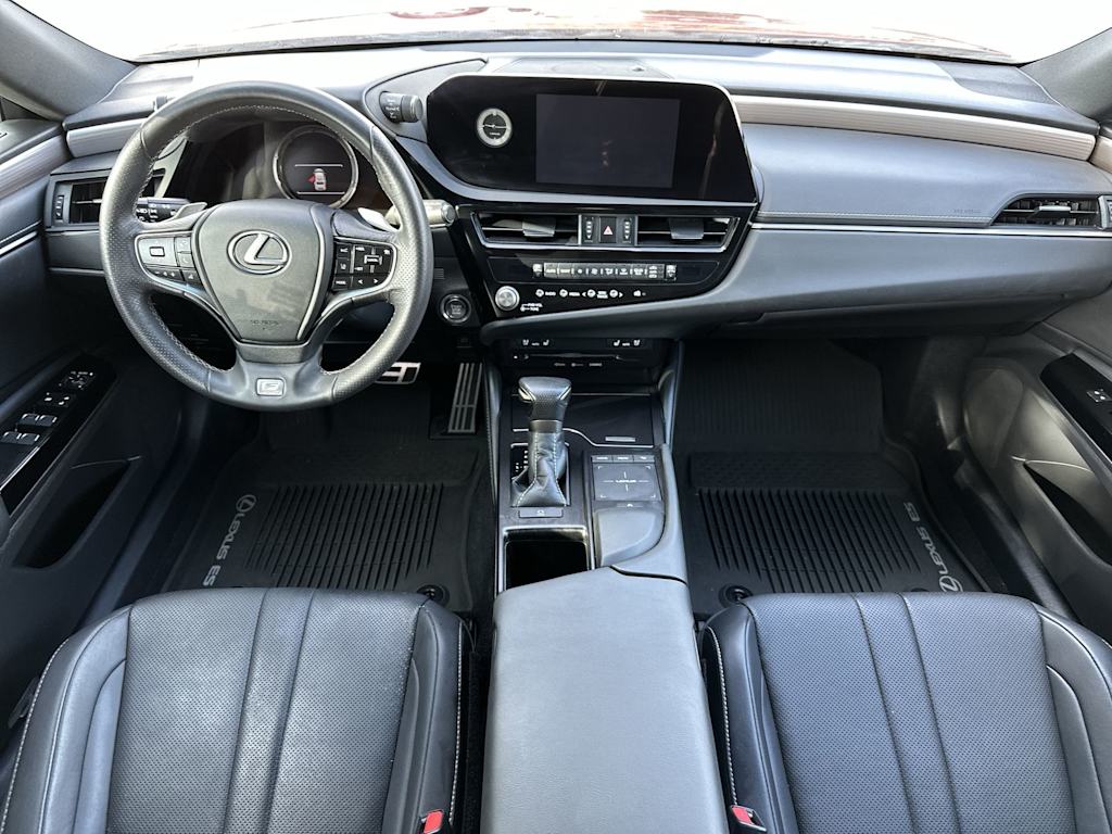 Thumbnail: 2022 Lexus ES - 2
