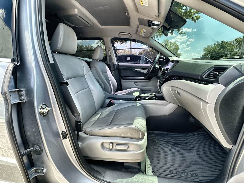 Thumbnail: 2020 Honda Pilot - 21