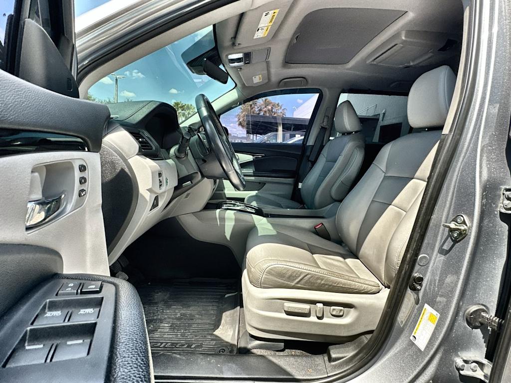 Thumbnail: 2020 Honda Pilot - 10
