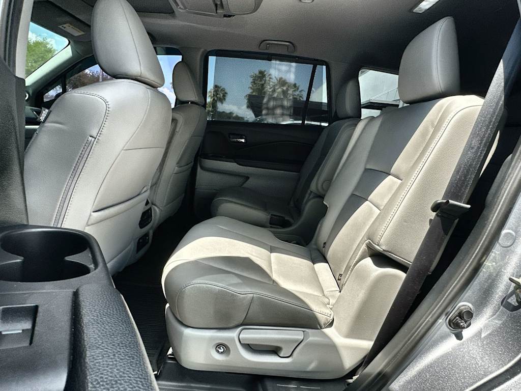 Thumbnail: 2020 Honda Pilot - 12