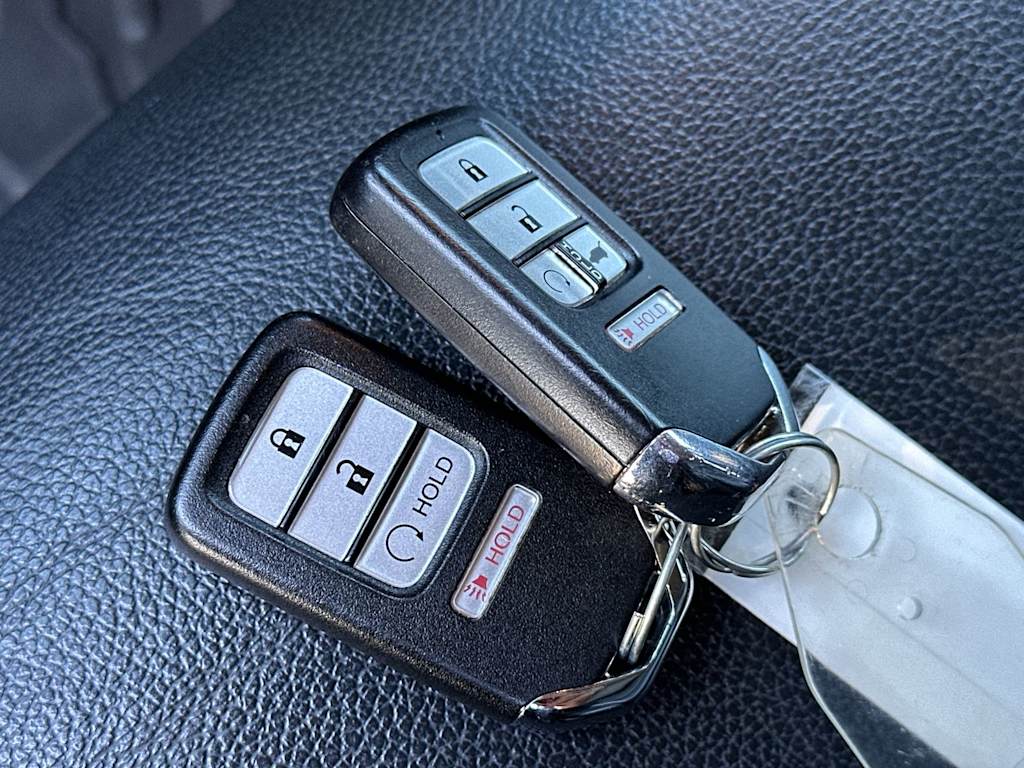 Thumbnail: 2022 Honda Pilot - 16