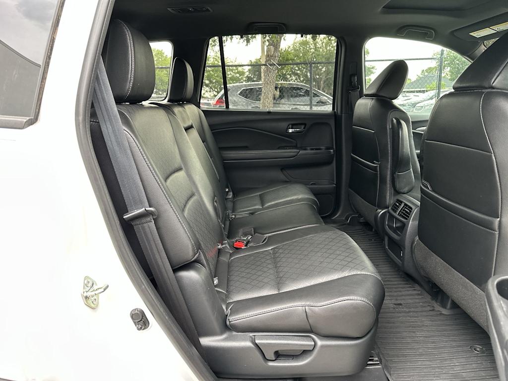 Thumbnail: 2020 Honda Passport - 25