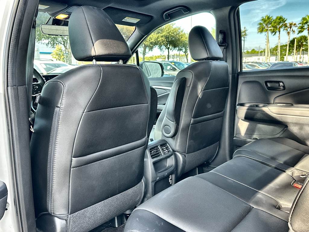 Thumbnail: 2023 Honda Passport - 13