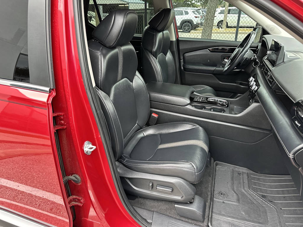 Thumbnail: 2023 Honda Pilot - 10