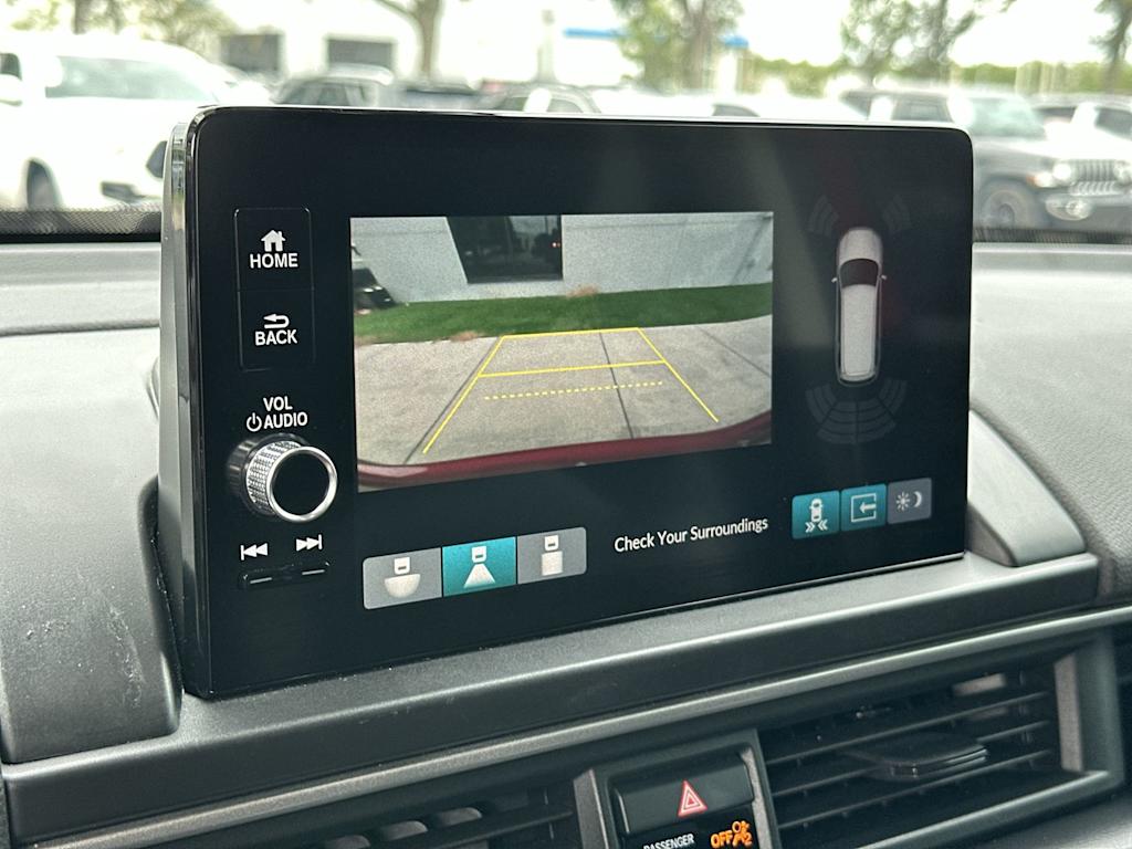 Thumbnail: 2023 Honda Pilot - 12