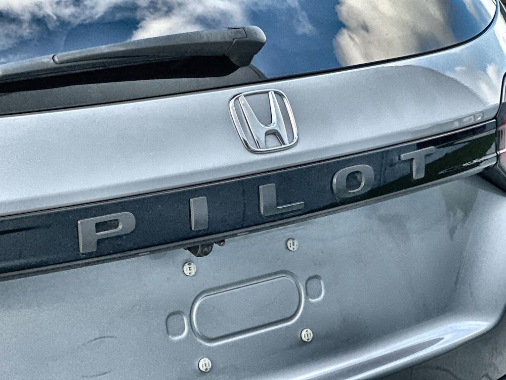 Thumbnail: 2023 Honda Pilot - 7