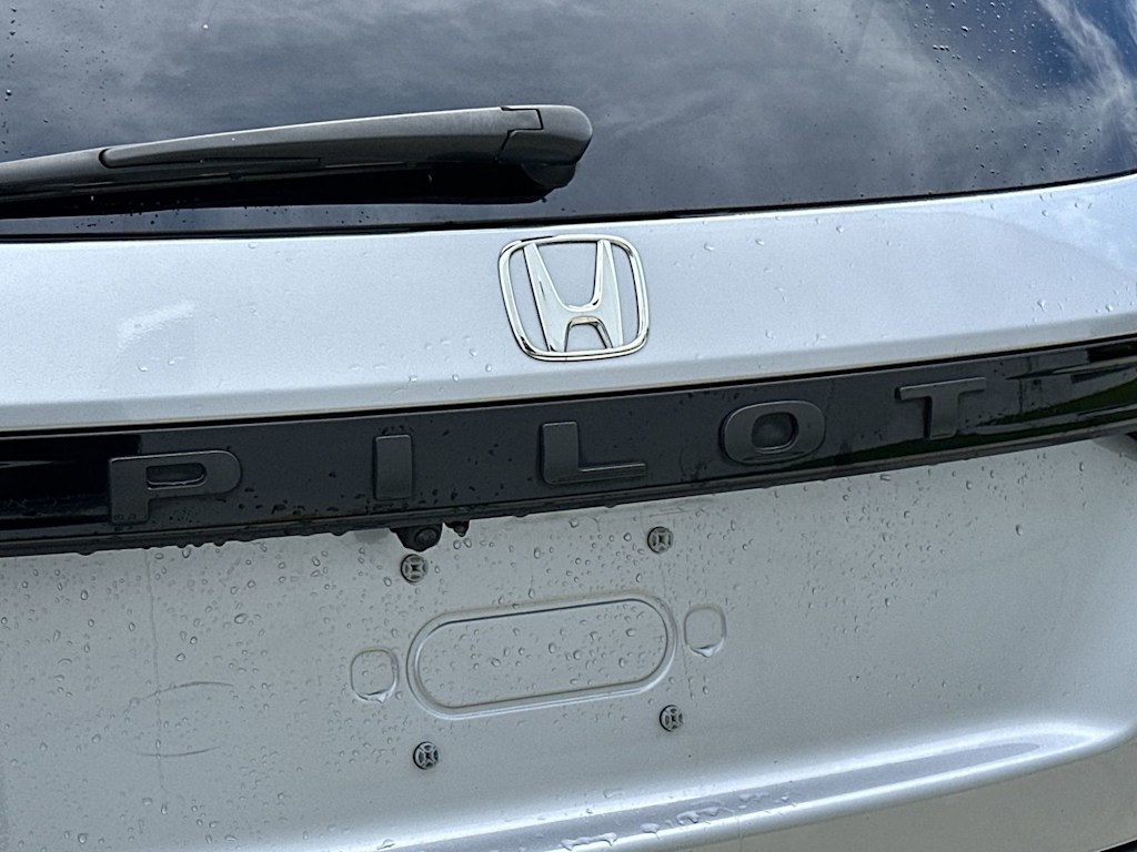 Thumbnail: 2023 Honda Pilot - 7