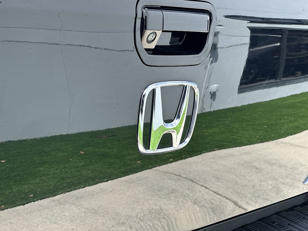 Thumbnail: 2020 Honda Ridgeline - 17