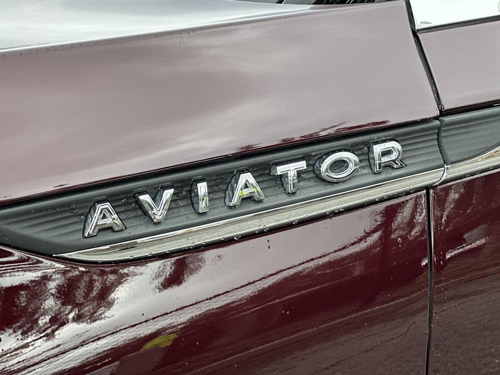 Thumbnail: 2021 Lincoln Aviator - 22