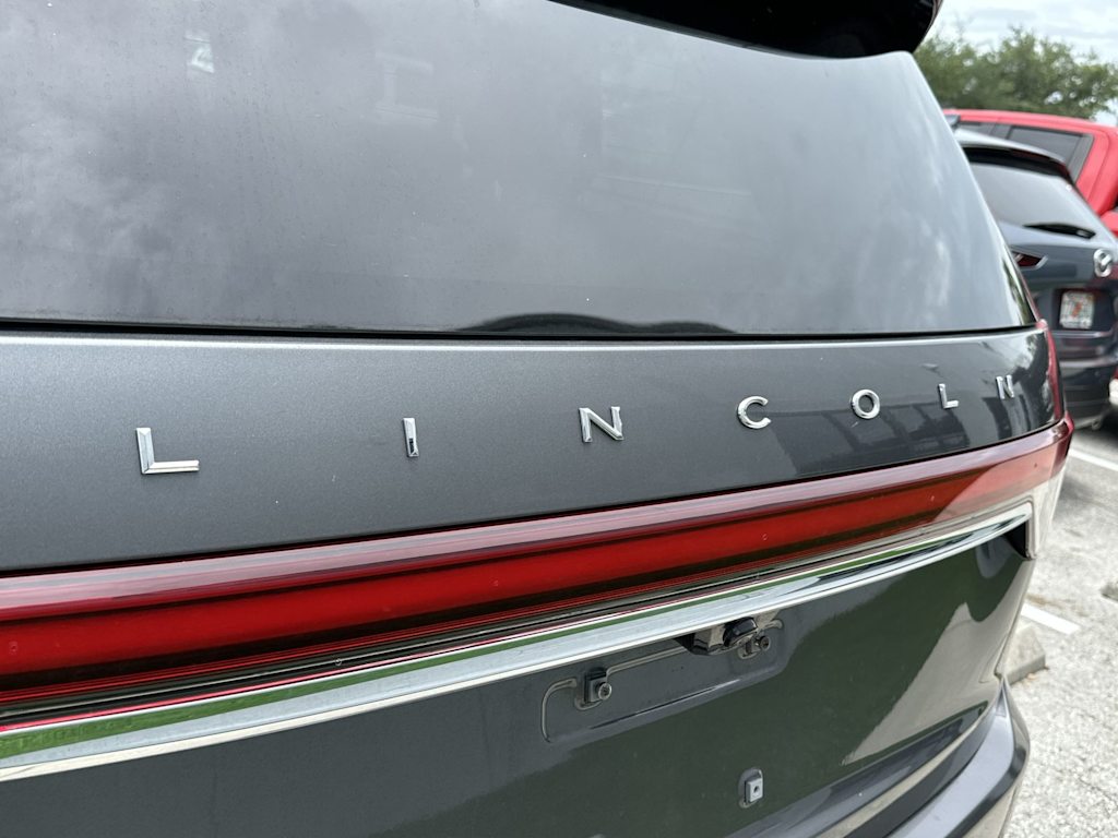 Thumbnail: 2023 Lincoln Aviator - 5