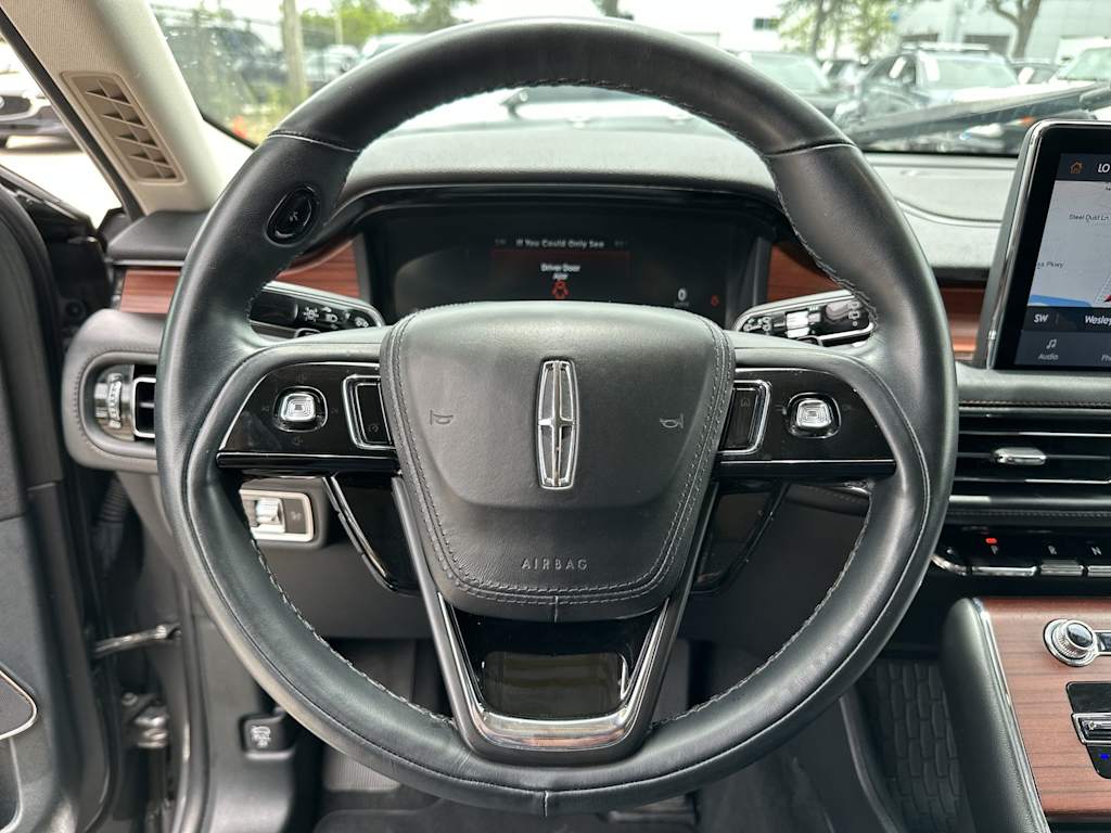 Thumbnail: 2023 Lincoln Aviator - 8