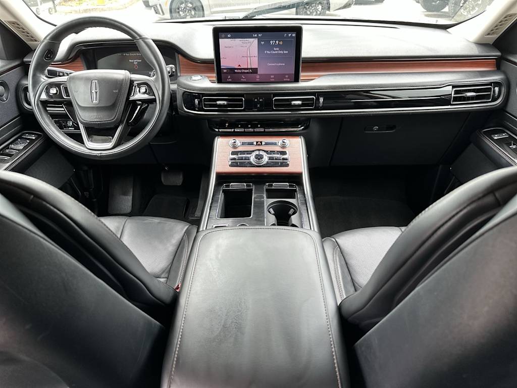 Thumbnail: 2023 Lincoln Aviator - 2