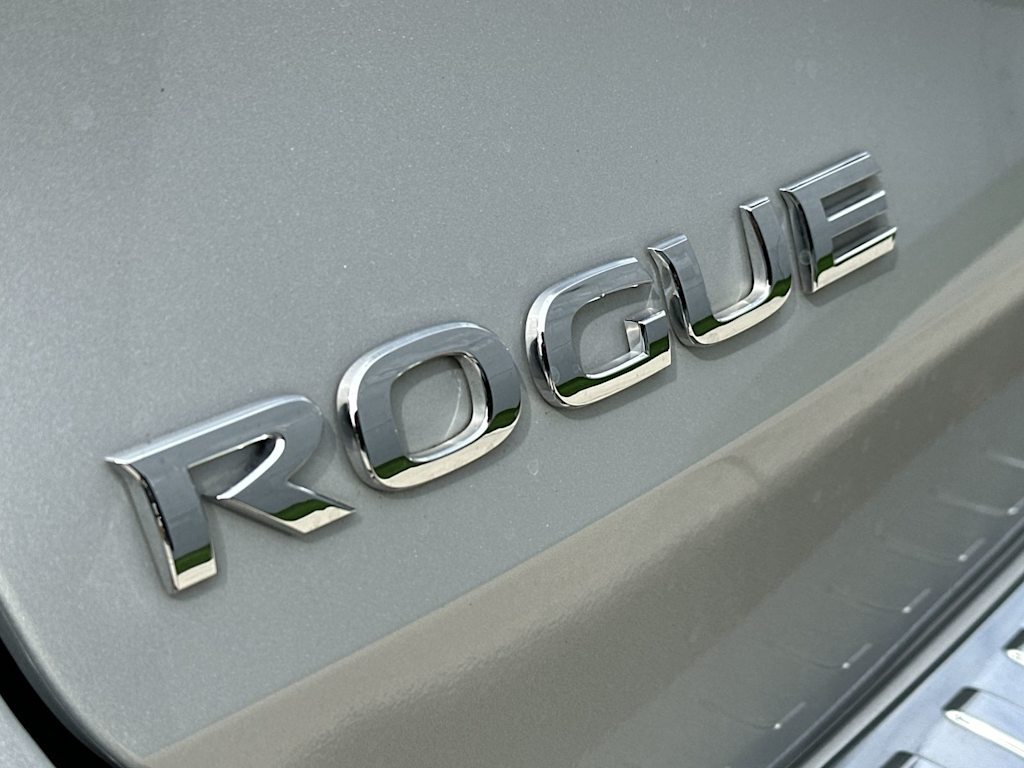 Thumbnail: 2018 Nissan Rogue - 7