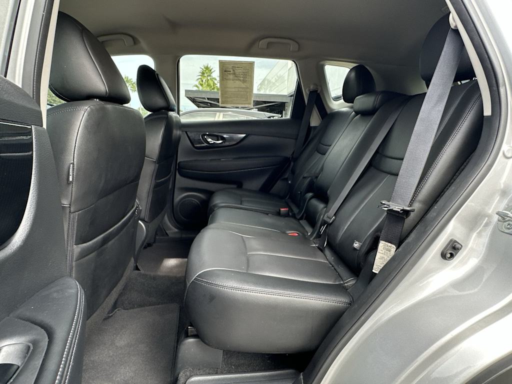 Thumbnail: 2018 Nissan Rogue - 19