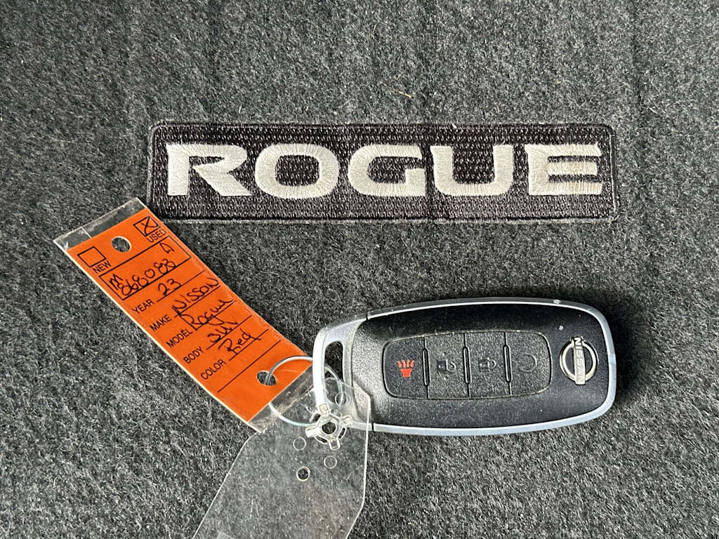 Thumbnail: 2023 Nissan Rogue - 17