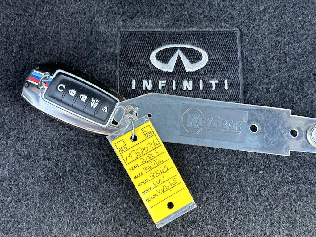 Thumbnail: 2023 INFINITI QX60 - 17