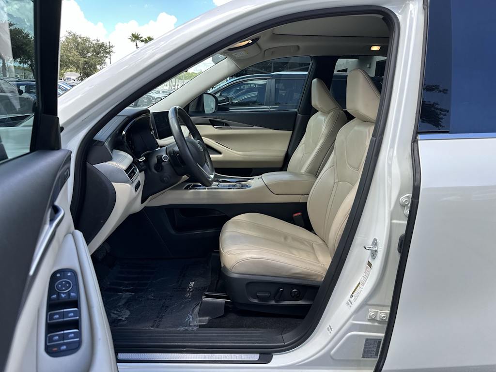 Thumbnail: 2023 INFINITI QX60 - 19