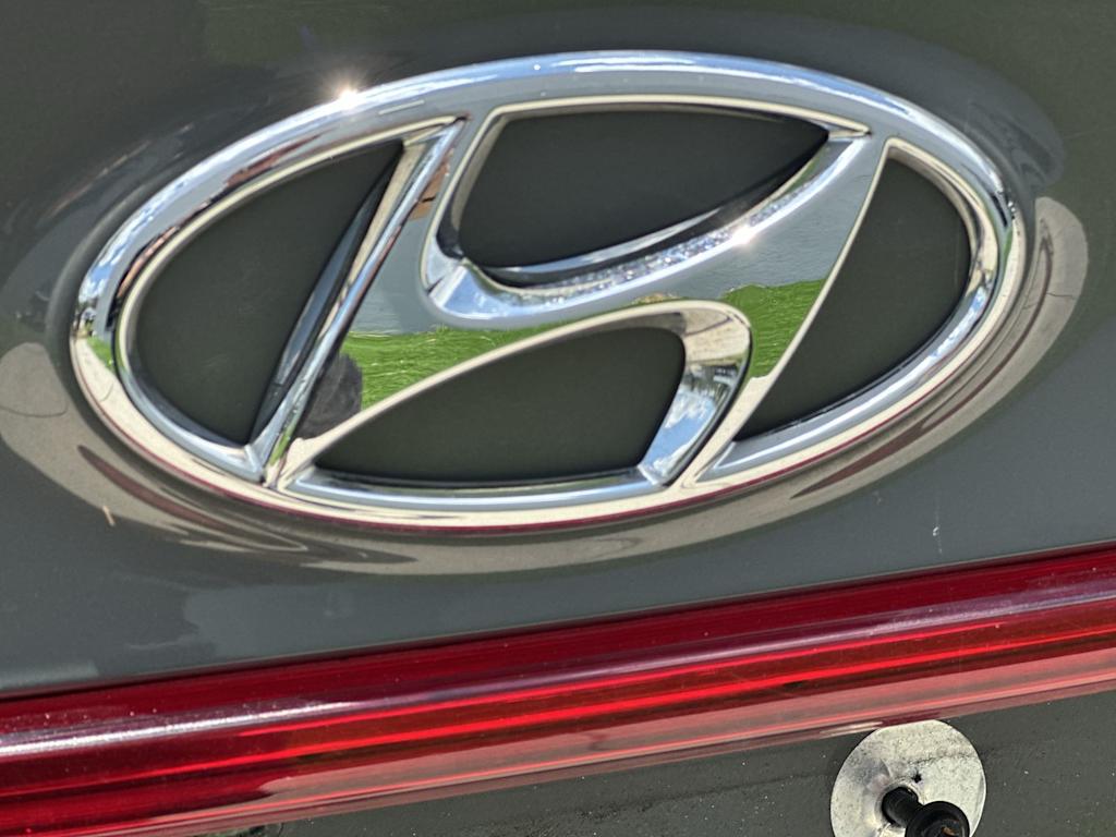 Thumbnail: 2023 Hyundai Santa Fe - 22