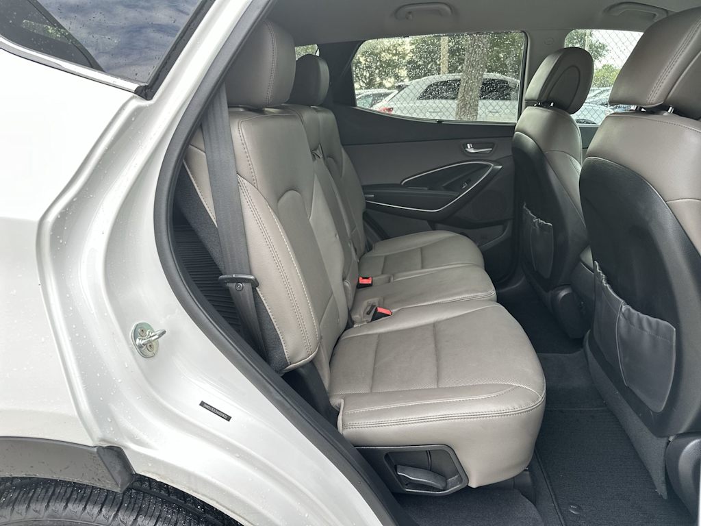 Thumbnail: 2017 Hyundai Santa Fe - 24